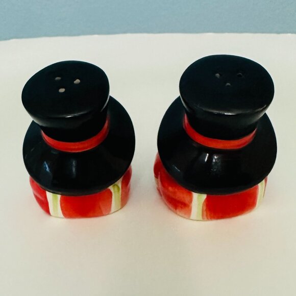 Snowman Ceramic Set Of Christmas Holiday Salt And Pepper Shakers - Picture 4 of 9